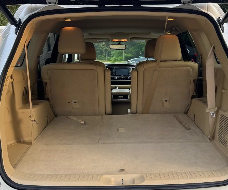 Used 2014 Toyota Highlander Limited AWD/4WD image 21