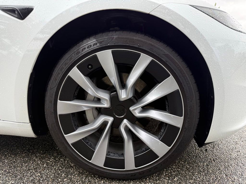 Used 2025 Tesla Model 3 Long Range image 7