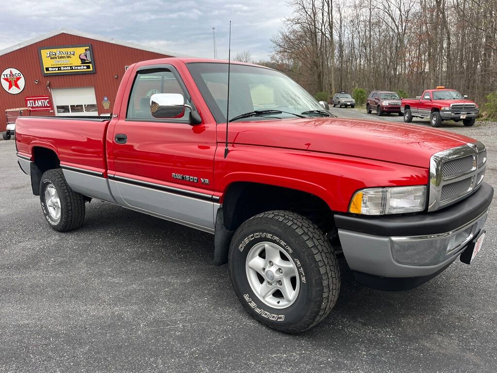Used 1997 Dodge Ram 1500 Truck 4x4 Regular Cab image 1