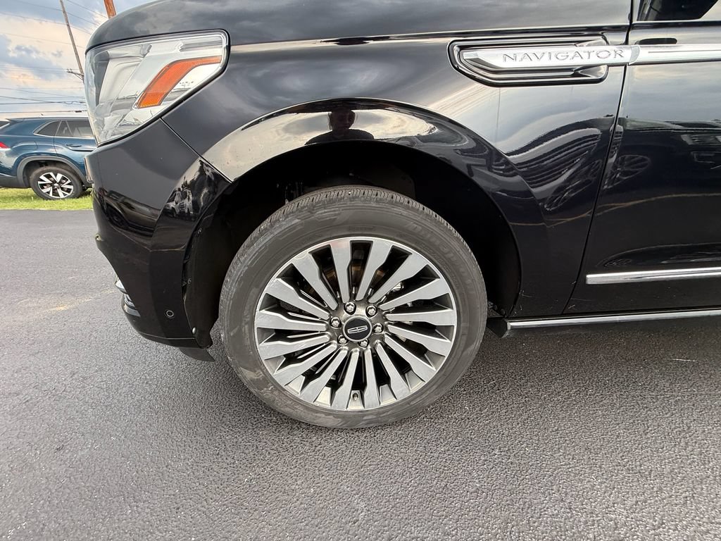 Used 2020 Lincoln Navigator Reserve w/ Luxury Package AWD/4WD image 10