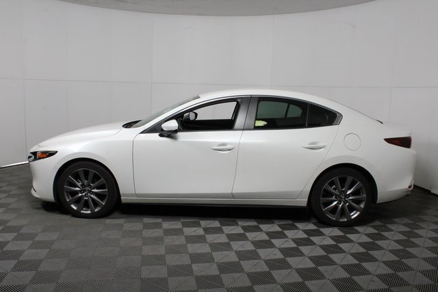Used 2022 MAZDA MAZDA3 s image 4