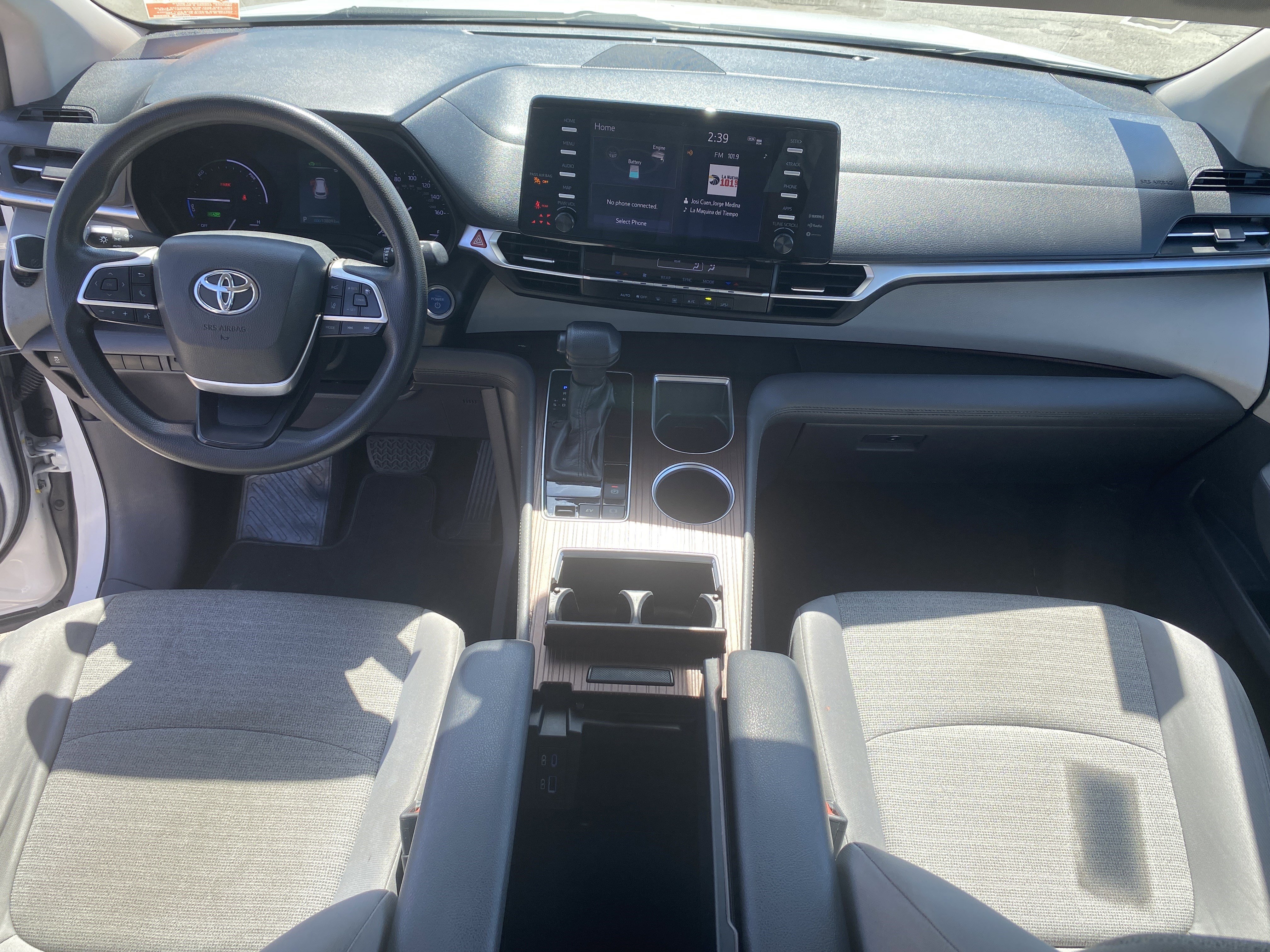 Used 2021 Toyota Sienna LE image 21