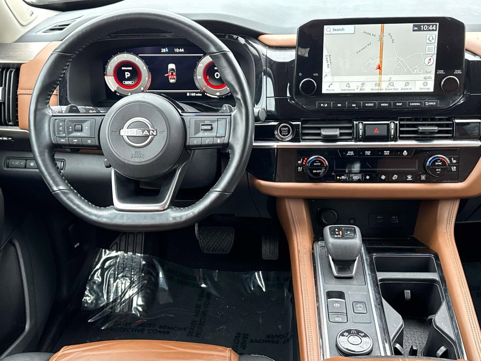 Used 2023 Nissan Pathfinder Platinum image 8