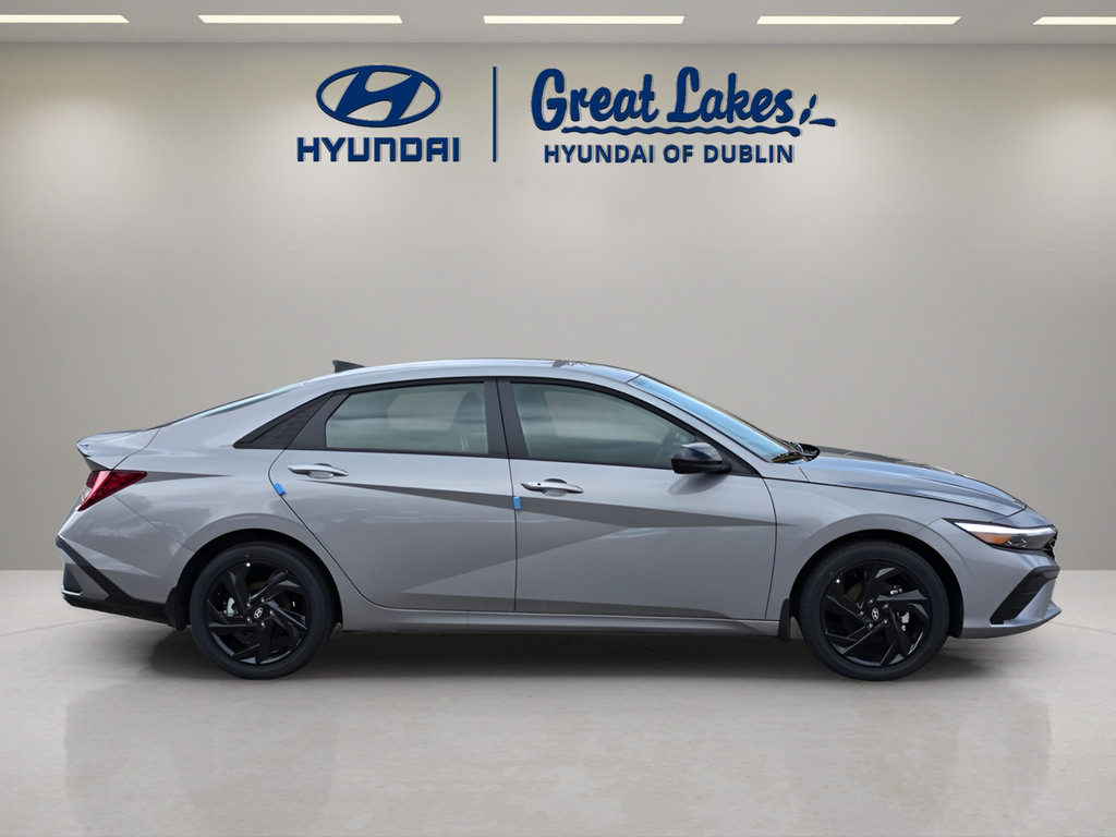 New 2026 Hyundai Elantra SEL FWD image 6
