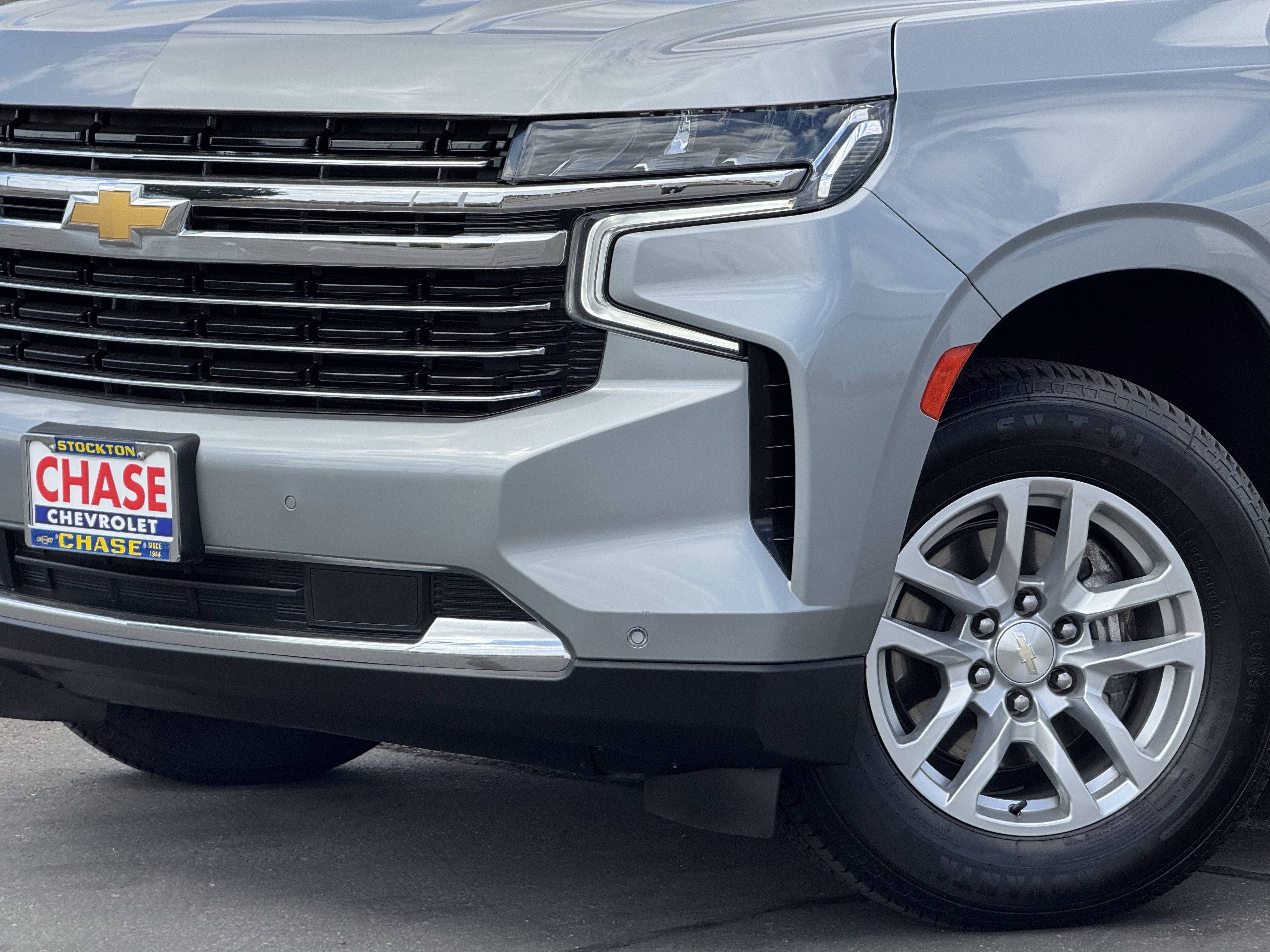 Certified 2023 Chevrolet Tahoe LT AWD/4WD image 3