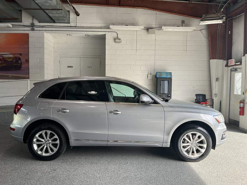 Used 2016 Audi Q5 2.0T Premium Plus w/ Technology Package image 11