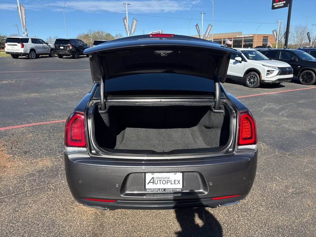 Used 2021 Chrysler 300 S image 8