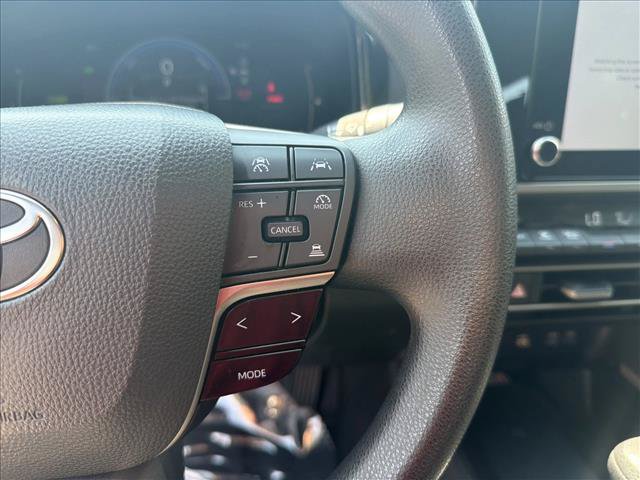 Used 2025 Toyota Camry LE FWD image 16