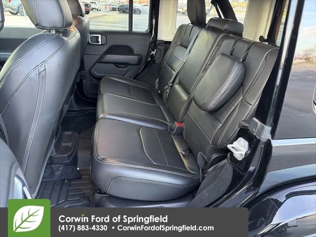 Used 2022 Jeep Wrangler Unlimited Sahara w/ Cold Weather Group image 13