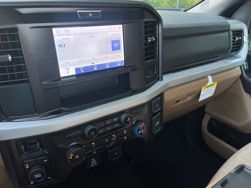 New 2025 Ford F250 XLT AWD/4WD image 13