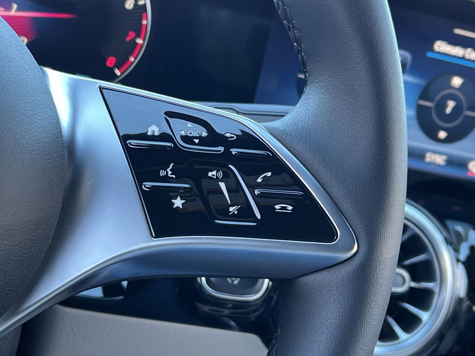 New 2026 Mercedes-Benz GLA 250 GLA 250 image 29