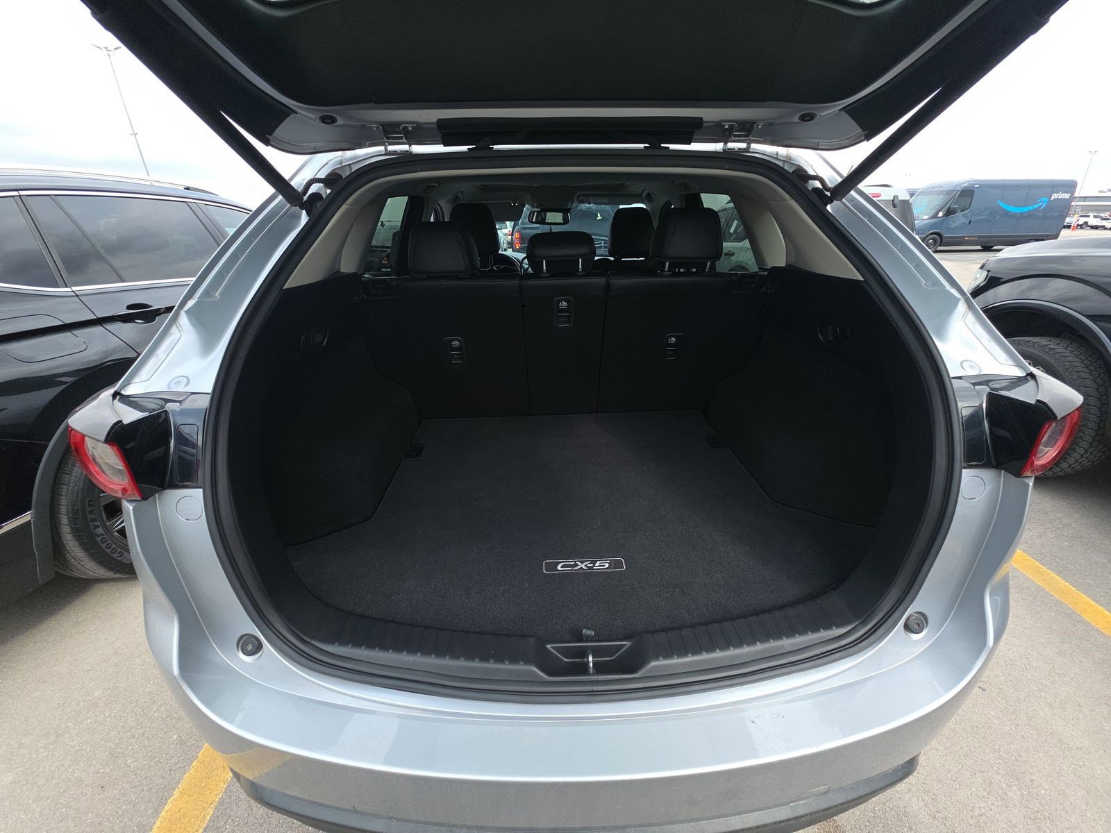 Used 2020 MAZDA CX-5 Touring image 16