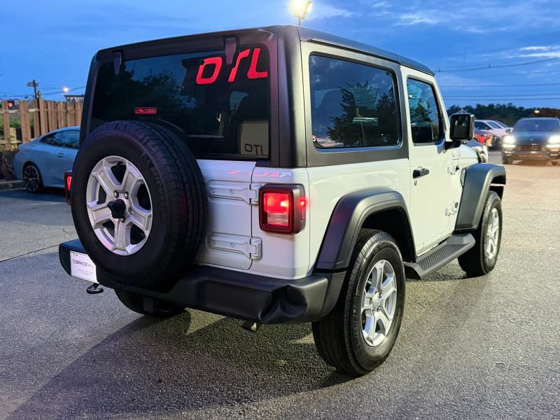 Used 2021 Jeep Wrangler Sport AWD/4WD image 6