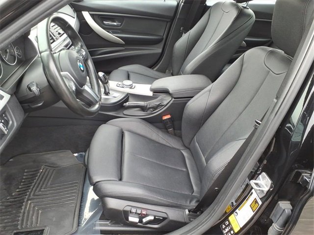 Used 2016 BMW 320i xDrive Sedan image 15