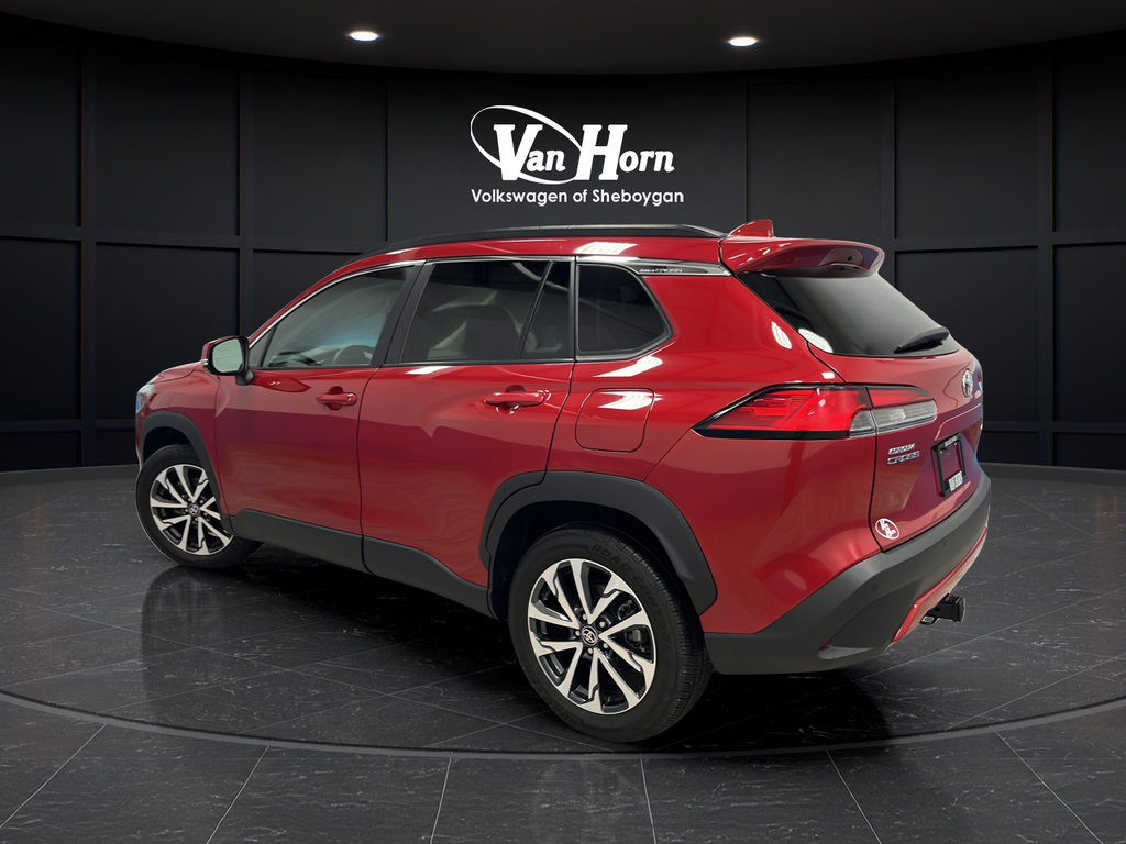 Used 2023 Toyota Corolla Cross XLE AWD/4WD image 5