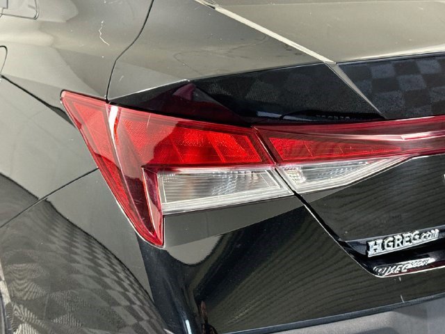 Used 2024 Hyundai Elantra SE FWD image 34