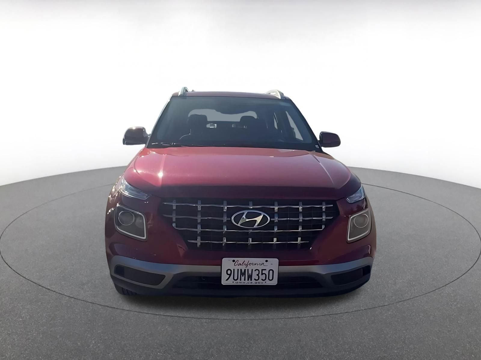 Used 2025 Hyundai Venue SEL image 4