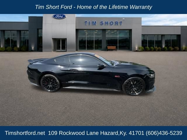 Used 2017 Ford Mustang GT Premium w/ GT Performance Package RWD image 4