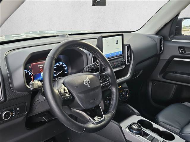Used 2022 Ford Bronco Sport Outer Banks w/ Tech Package AWD/4WD image 12
