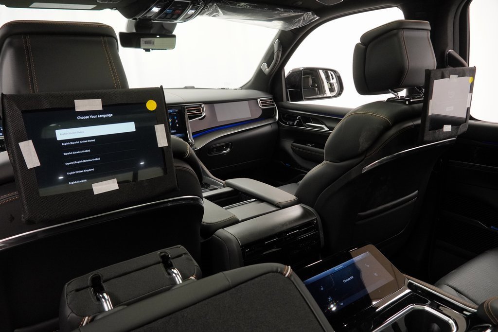 New 2025 Jeep Grand Wagoneer Series III w/ Rear Seat Video Group 1 image 20