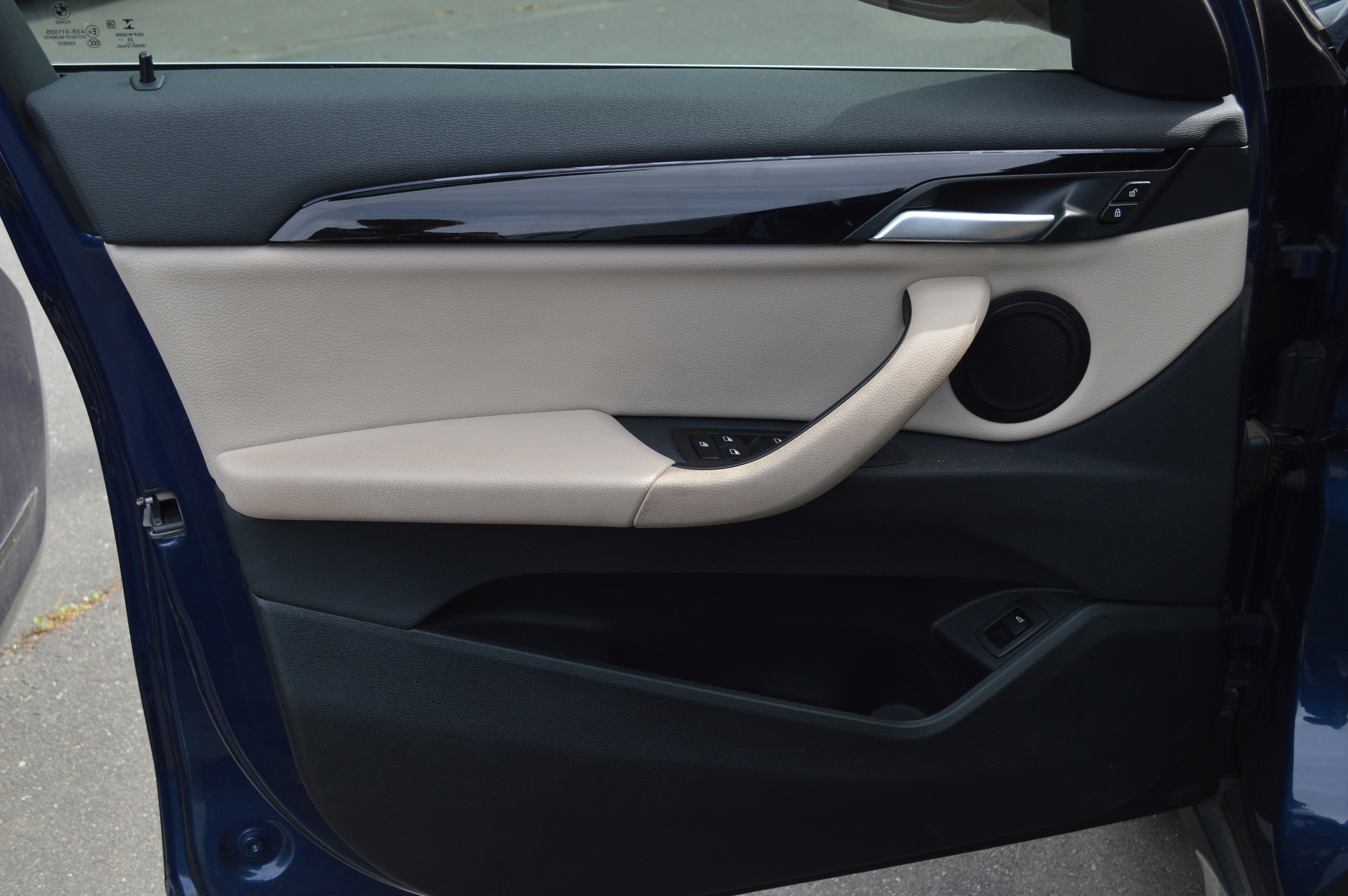 Used 2021 BMW X1 xDrive28i w/ Convenience Package image 13