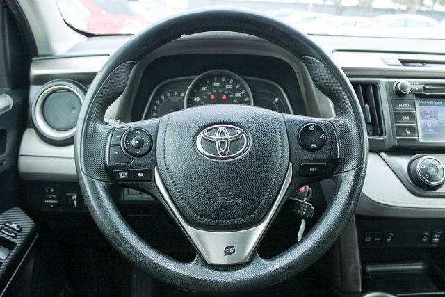 Used 2015 Toyota RAV4 LE AWD/4WD image 21