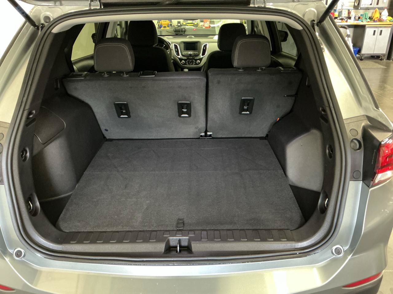 Used 2024 Chevrolet Equinox LS w/ LS Convenience Package AWD/4WD image 13