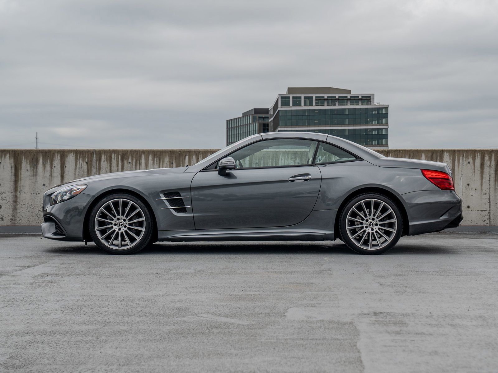 Used 2018 Mercedes-Benz SL 450 image 4