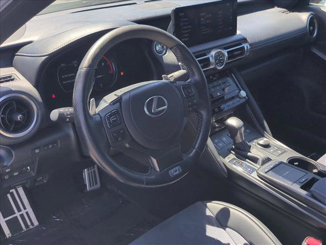 Used 2022 Lexus IS 500 RWD image 10