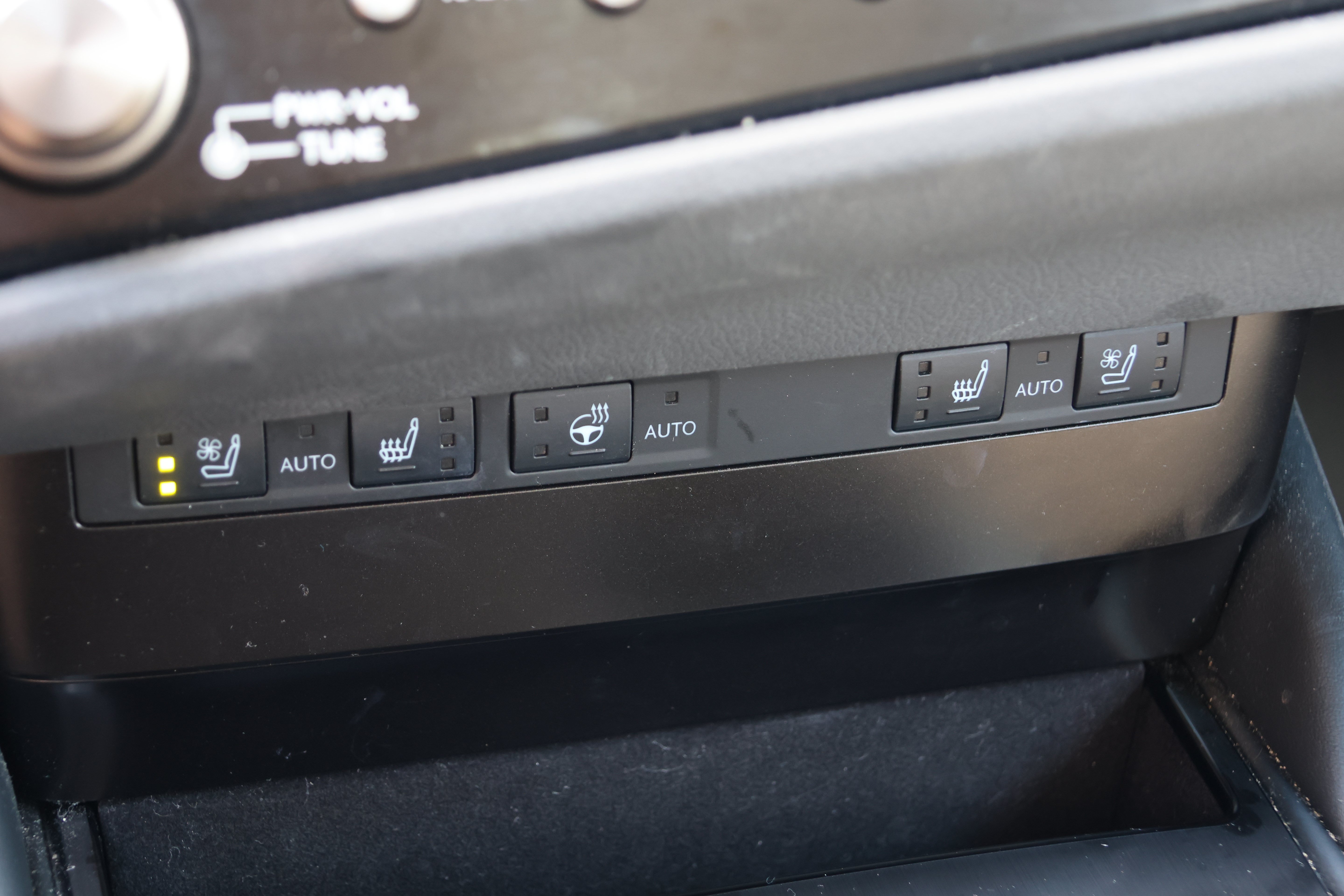 Used 2024 Lexus ES 350 w/ Premium Package FWD image 25