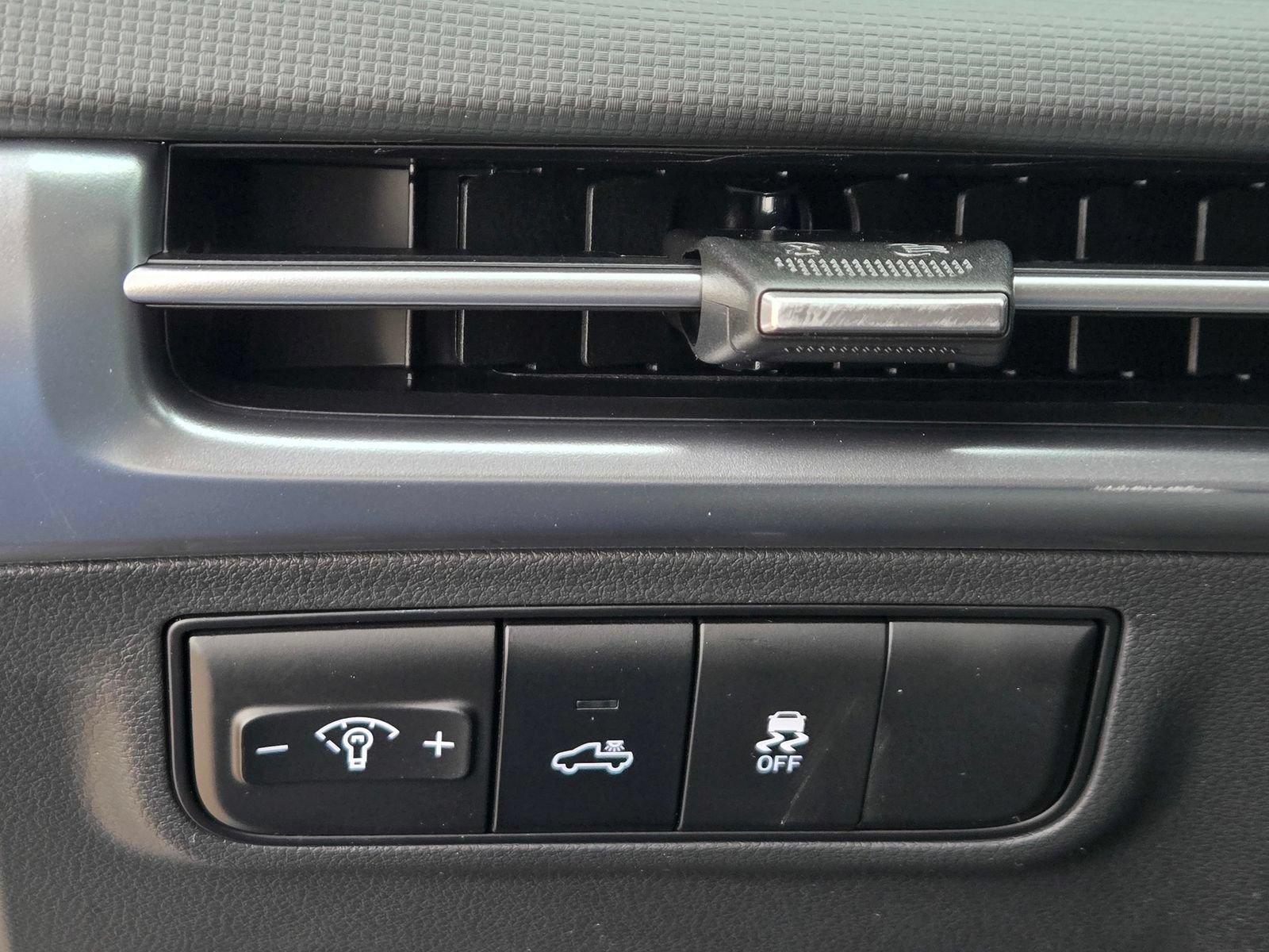 New 2027 Hyundai Santa Cruz SE FWD image 16