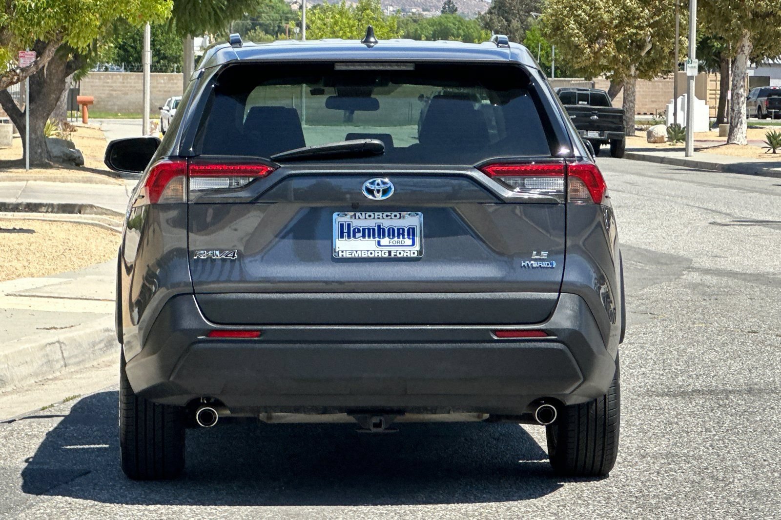 Used 2023 Toyota RAV4 LE AWD/4WD image 5