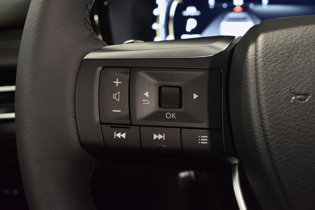 New 2026 INFINITI QX60 Luxe w/ Family Package image 19