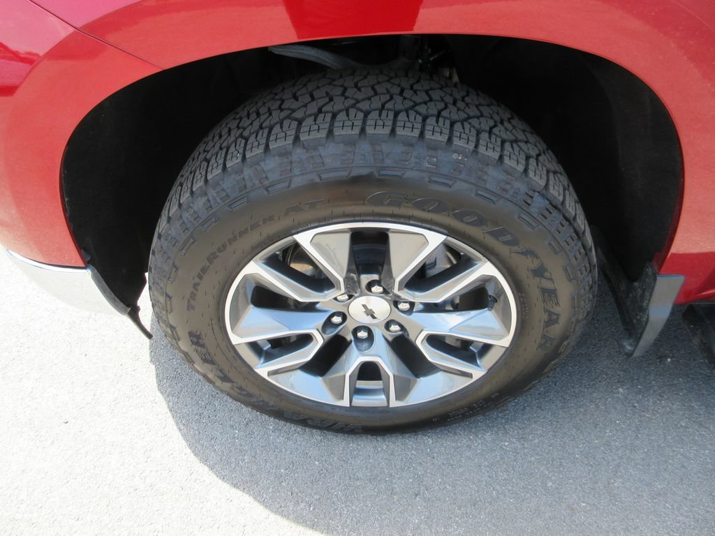 Certified 2024 Chevrolet Silverado 1500 LT w/ Safety Package AWD/4WD image 14