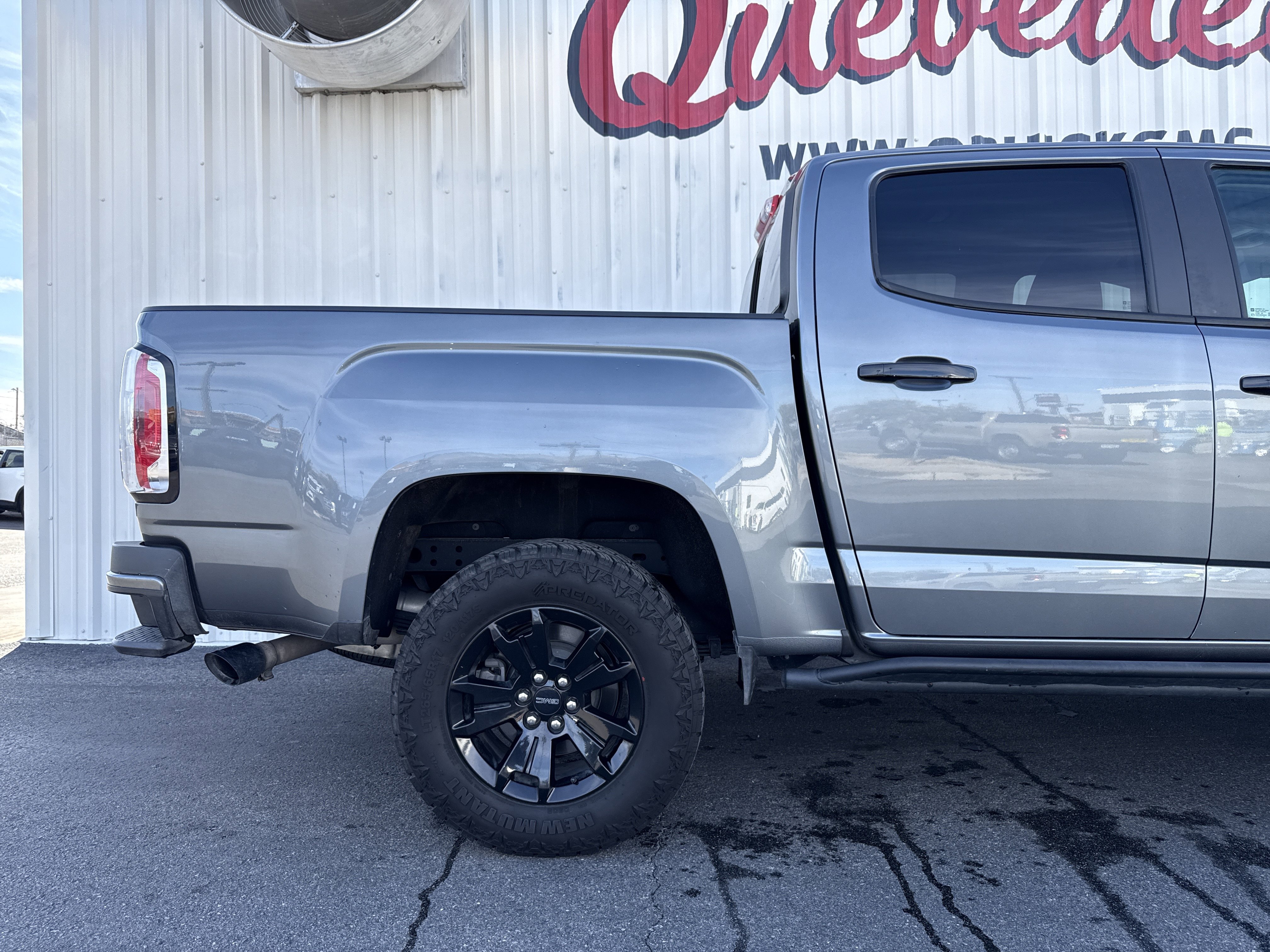 Used 2022 GMC Canyon AT4 image 32