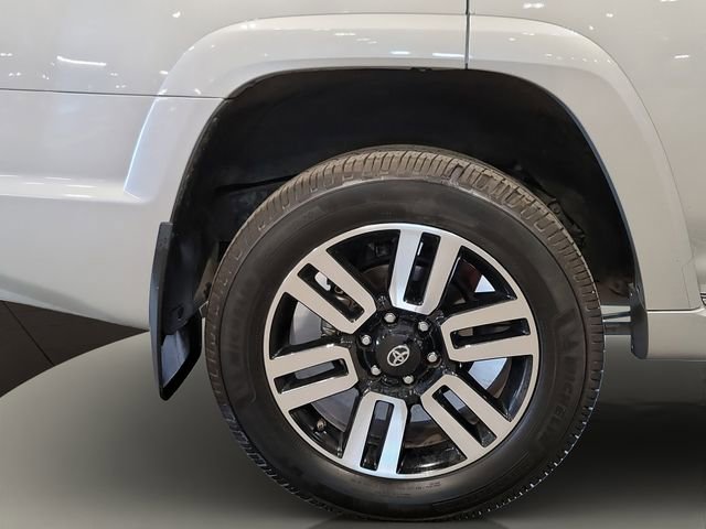 Used 2020 Toyota 4Runner Limited AWD/4WD image 19