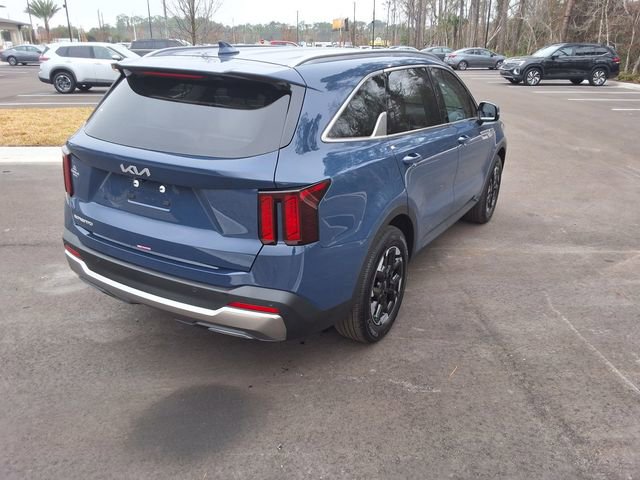 Used 2025 Kia Sorento S FWD image 11