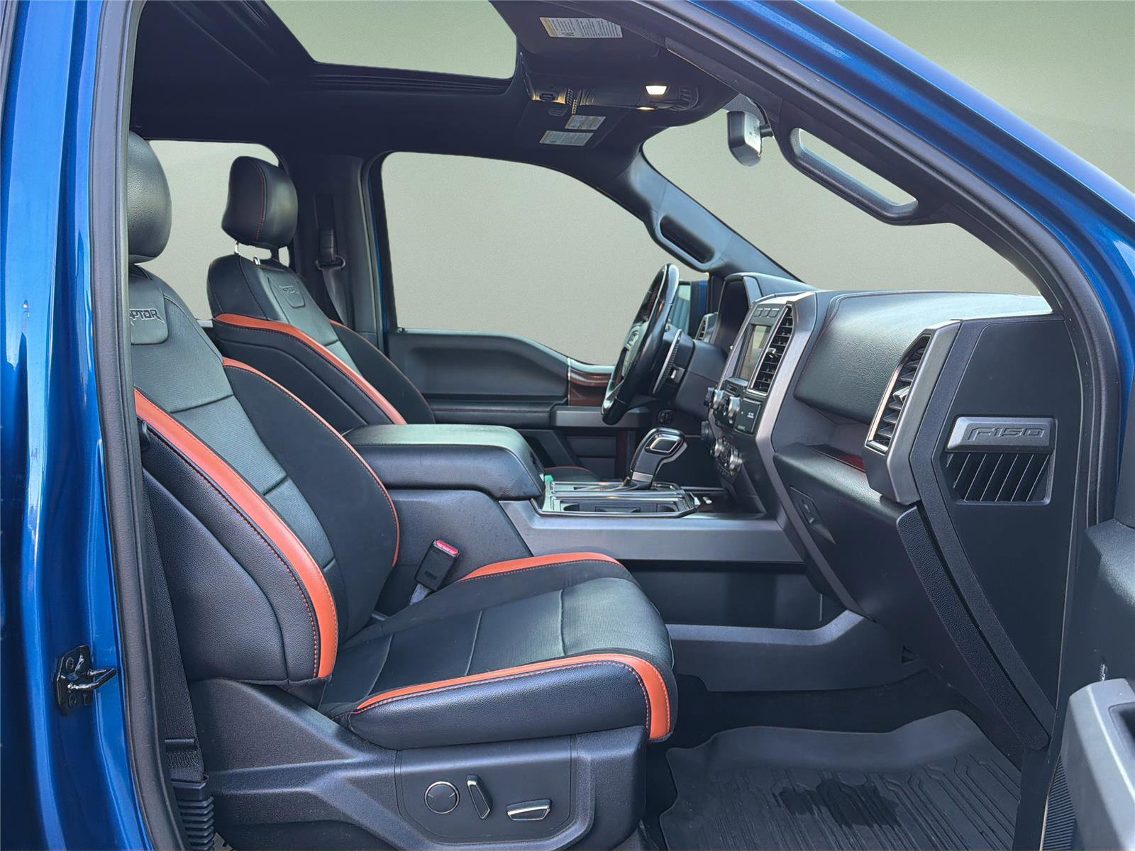 Used 2017 Ford F150 Raptor w/ Equipment Group 802A Luxury image 22