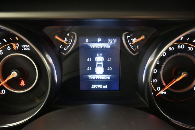 Used 2023 Jeep Gladiator Sport AWD/4WD image 25