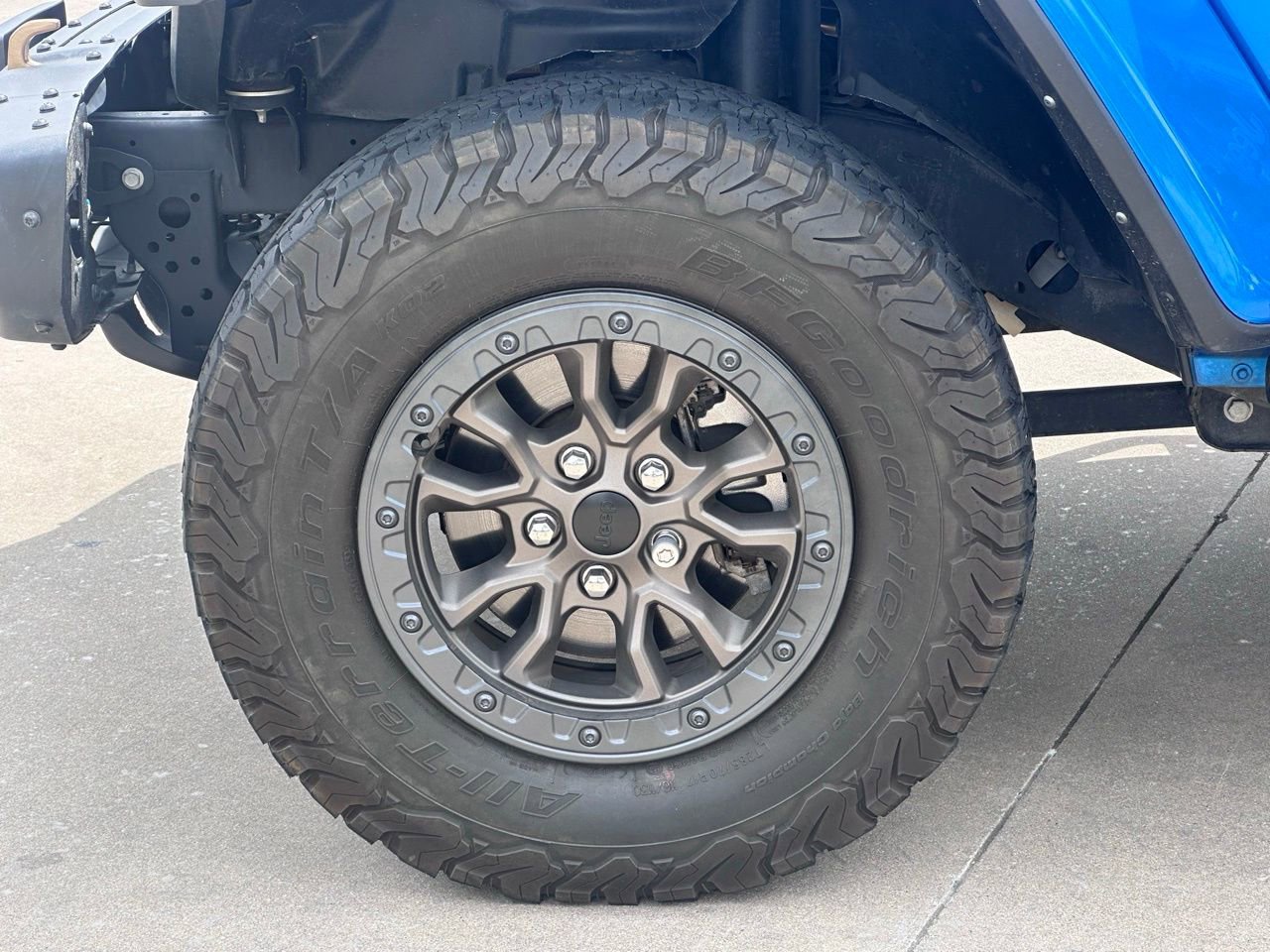 Used 2023 Jeep Wrangler Unlimited Rubicon 392 w/ Trailer Tow Package AWD/4WD image 9