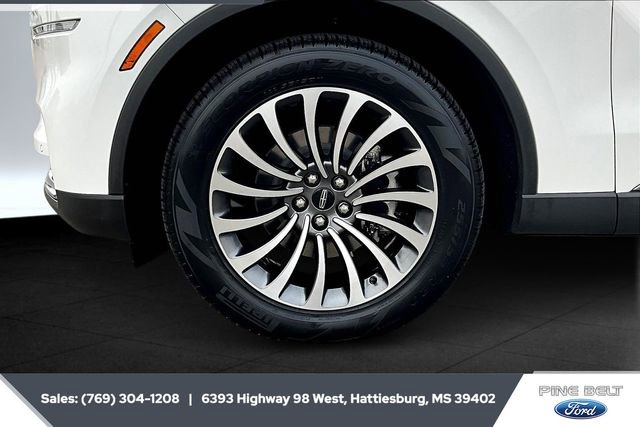 Used 2022 Lincoln Aviator Reserve w/ Elements Package Plus image 7