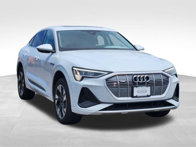 Used 2022 Audi e-tron Premium Plus AWD/4WD image 7