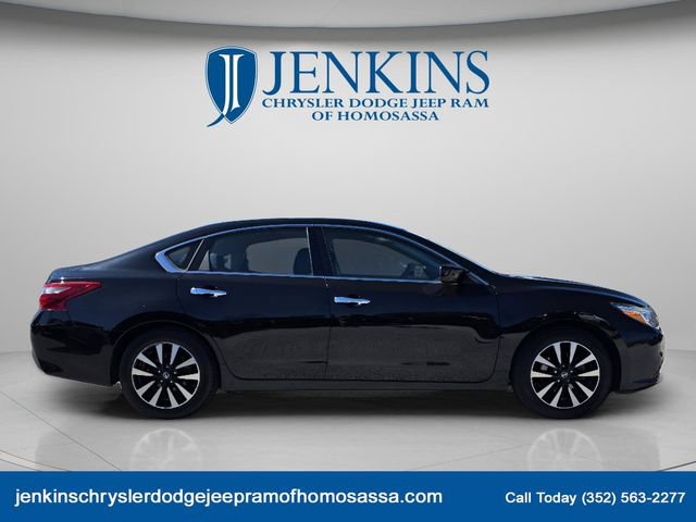 Used 2018 Nissan Altima 2.5 SV FWD image 2