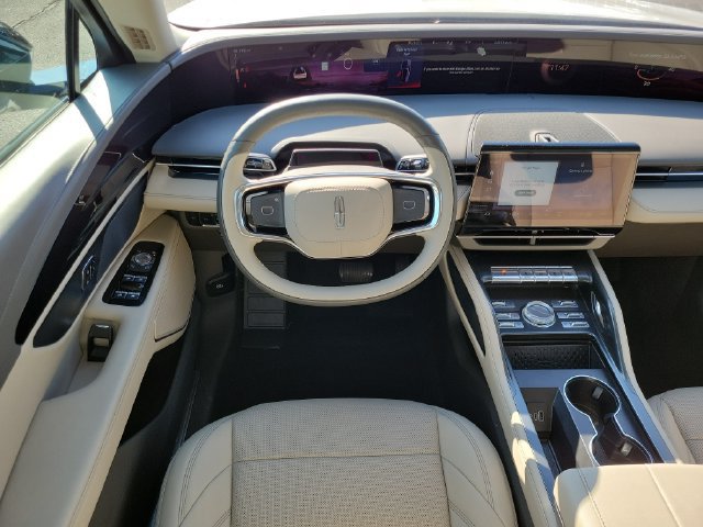 Used 2024 Lincoln Nautilus Premier AWD/4WD image 26