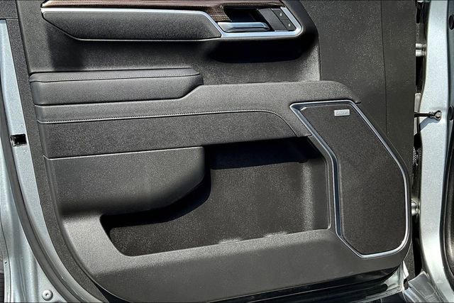 Used 2025 Chevrolet Silverado 1500 RST image 21