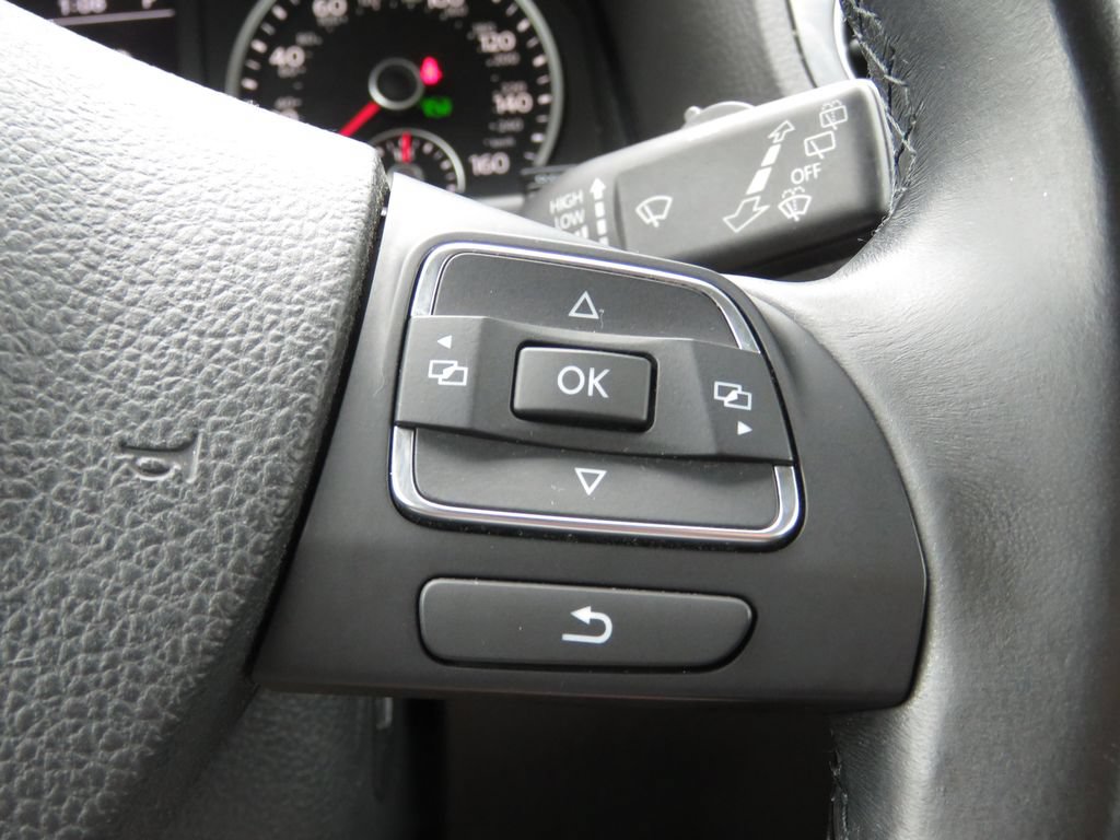 Used 2018 Volkswagen Tiguan Limited w/ Premium Package AWD/4WD image 22