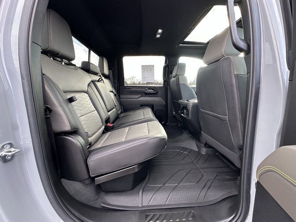 Used 2024 Chevrolet Silverado 2500 ZR2 w/ Technology Package image 14