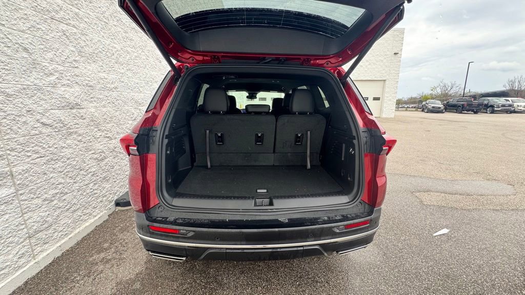 Used 2026 Buick Enclave Preferred w/ LPO, Floor Liner Package image 10