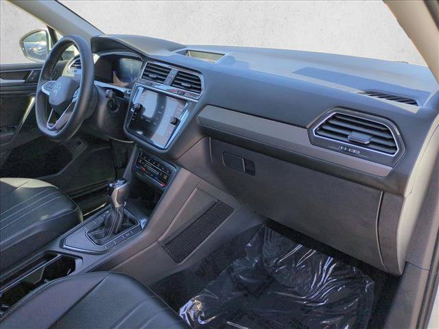 Used 2022 Volkswagen Tiguan SE FWD image 22