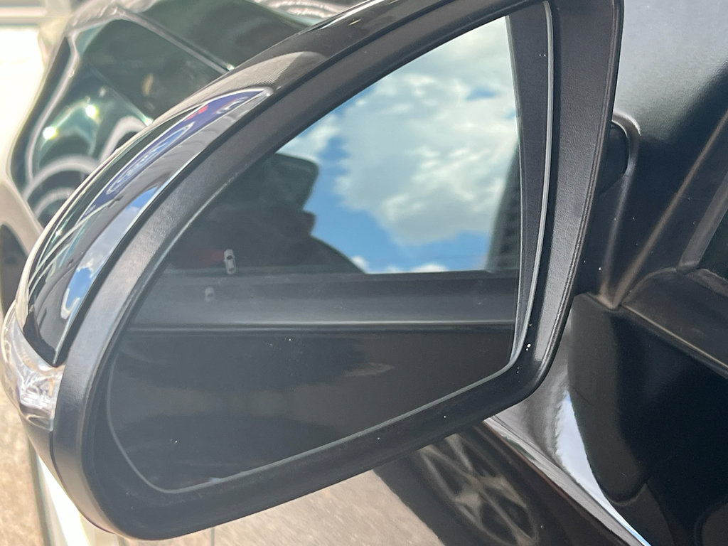 Used 2016 Kia Optima EX w/ Premium Package image 12